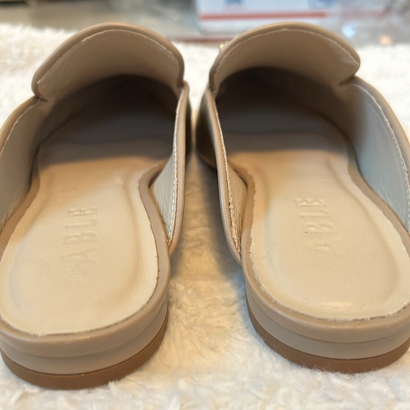 NEW  ABLE MONICA MULE in Size 6M Color : PEBBLE - Picture 6 of 8
